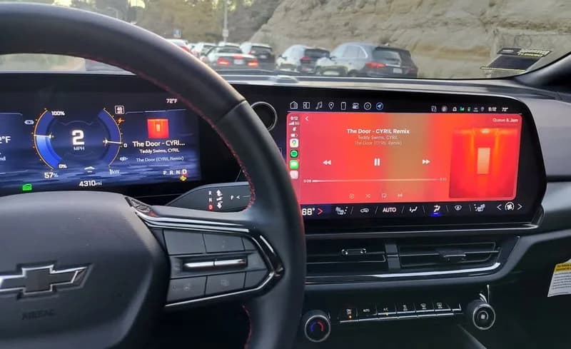 Ось як ви можете отримати Apple CarPlay та Android Auto у вашому Chevy, Cadillac або GMC EV
