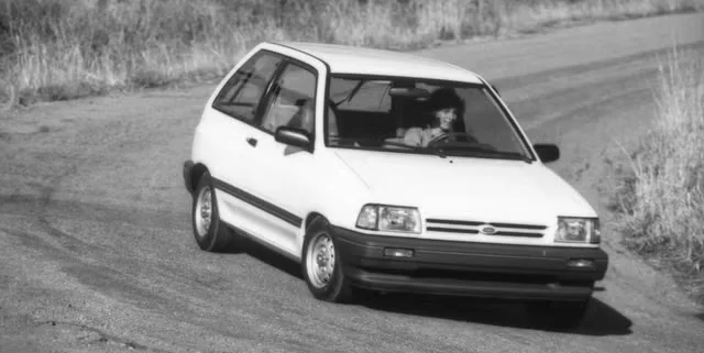 1987 Ford Festiva LX: Економічний автомобіль з цікавою родоводом