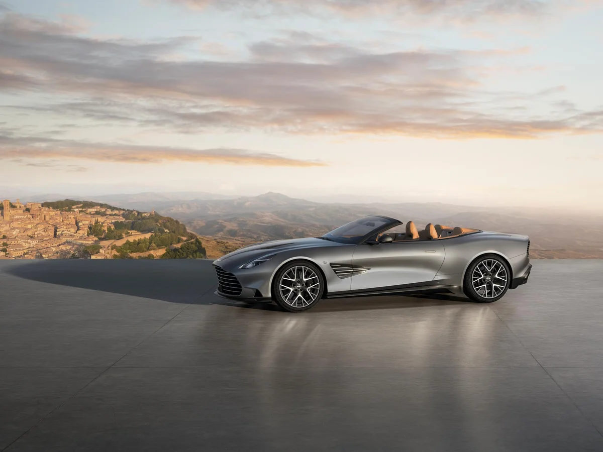 Aston Martin відзначає 25-річчя Vanquish обмеженою серією з 50 екземплярів