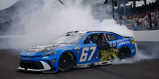 Кері Хейм виграв Brickyard 400, здобувши свою першу коронну перемогу перед дебютним сезоном