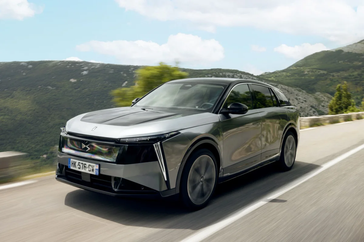 DS Numéro 7: Стильний електричний SUV