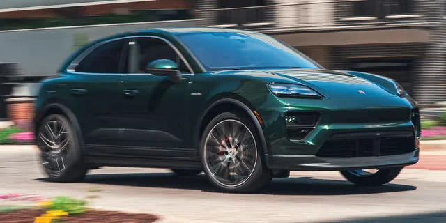 Без Двигуна, Але Не Без Проблем: Porsche Macan Electric — Тихий Балерина на Вихилястих Дорогах
