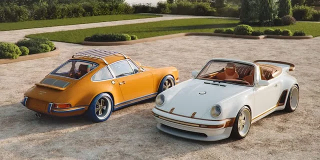 Співпраця Singer та Louis Vuitton: Розкішні Porsche 911 з годинником на приладовій панелі