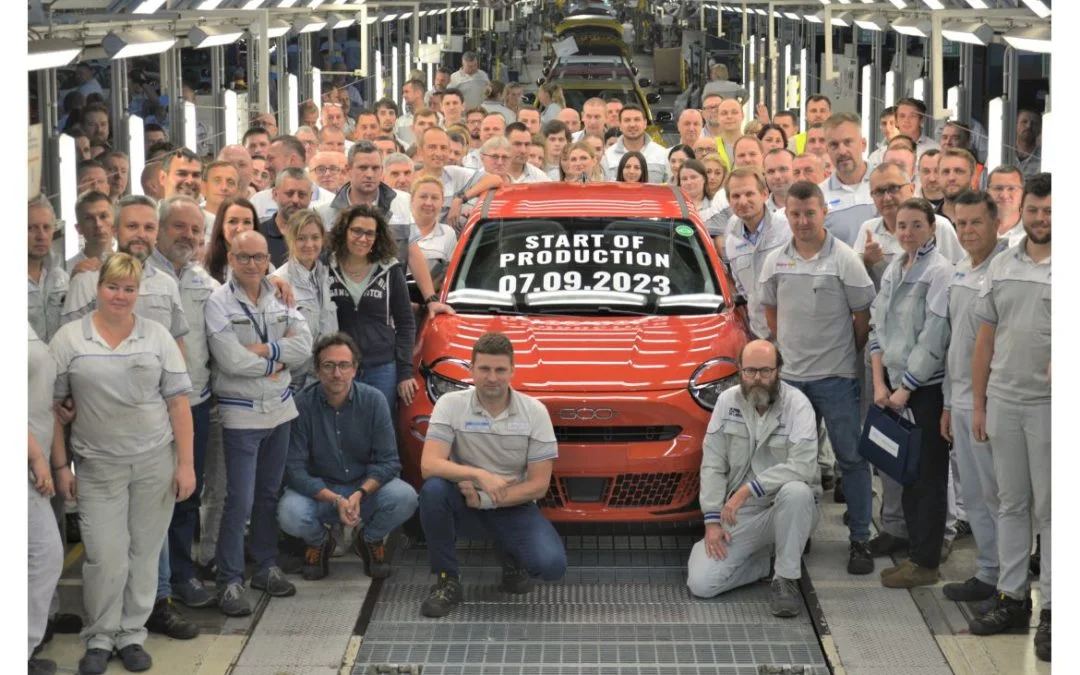 Новий Fiat 600e: елегантний дизайн та електричний привід