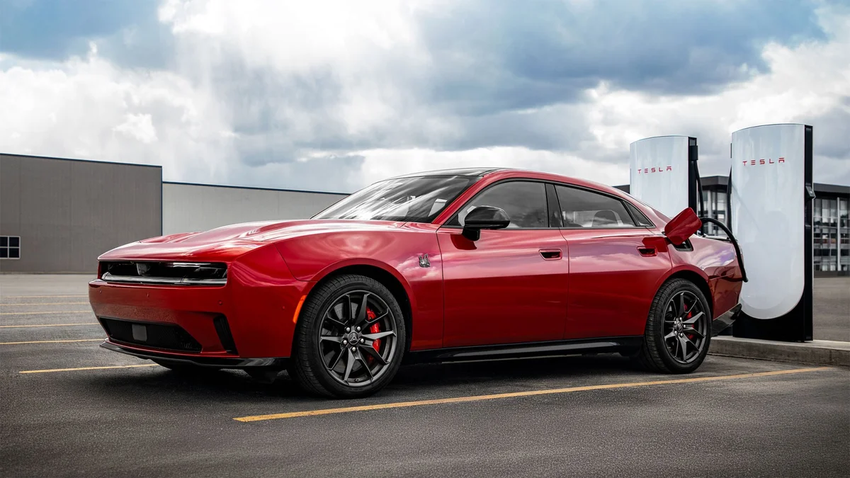 Dodge тільки підвищив ціну на Charger EV на п’ять цифр: TDS