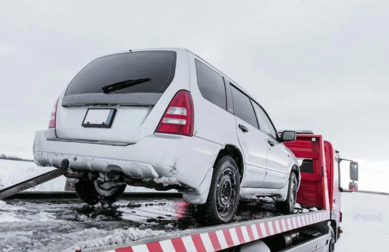 Вартість евакуації автомобіля: скільки доведеться заплатити за допомогу на дорозі?