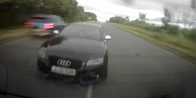Погоня за Audi S5: Підліток на швидкості 140 миль на годину зупинений поліцією
