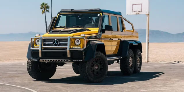 Цей Mercedes-AMG G65 6x6 довелося приховувати від росіян